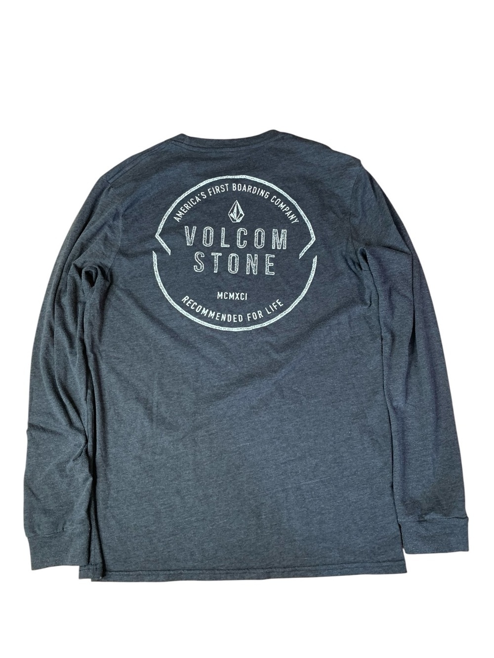 Volcom Stone America’s First Boarding Company Long Sleeve Tee Size M